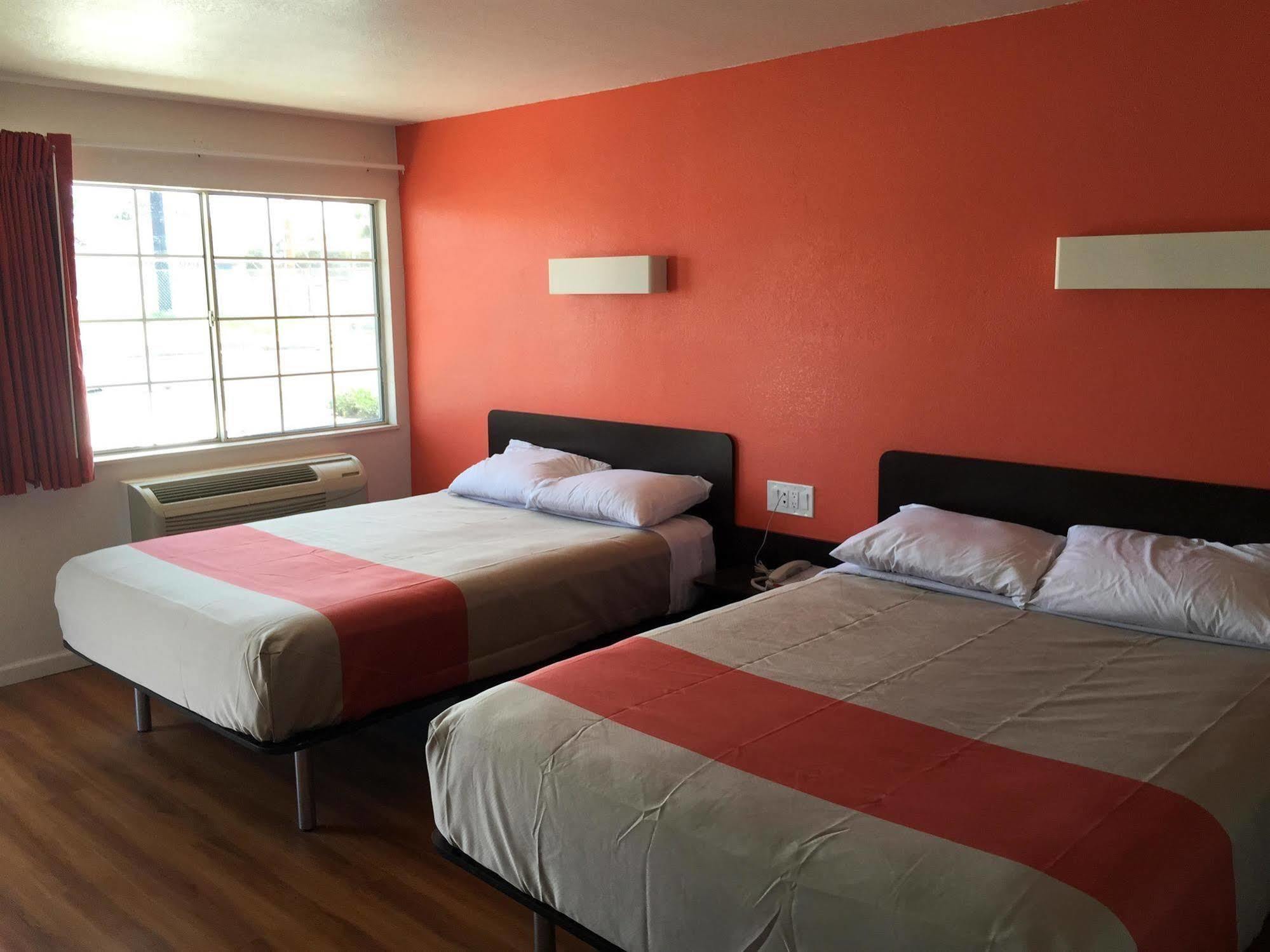Motel 6-Delano, Ca Extérieur photo